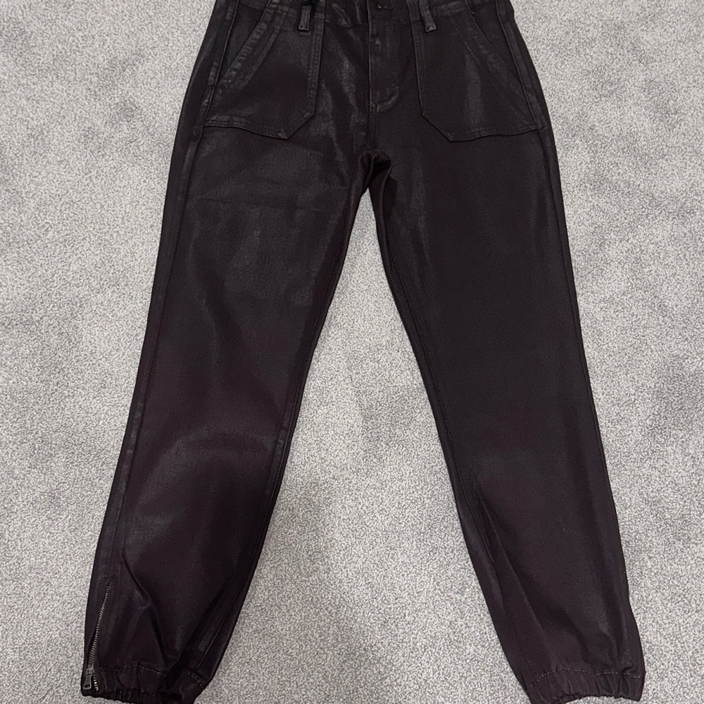 New paige jeans brown Size 28!
